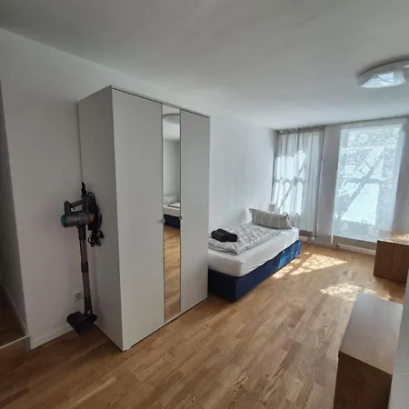 2-room In Wildenbruch Apartment